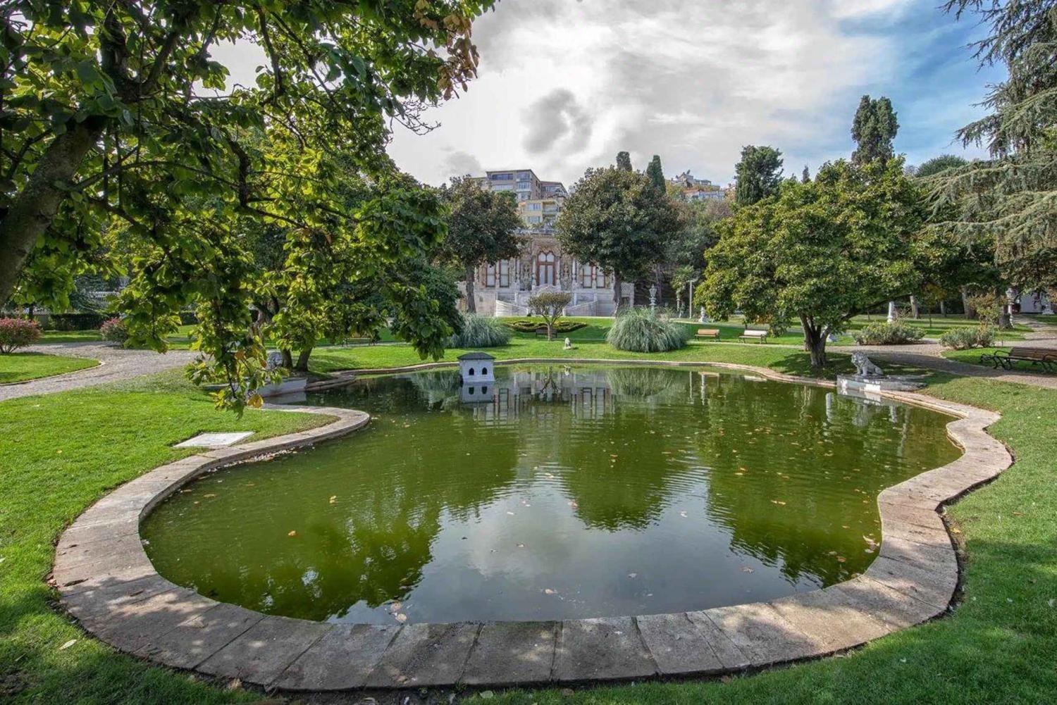 Ihlamur Pavilion Skip-the-Line Ticket with Audio Guide