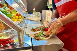 Istanbul: 10 Tastings Food Tour with a Local Host