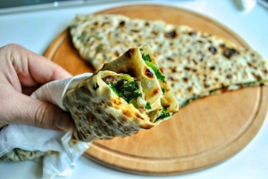 Istanbul: 10 Tastings Food Tour with a Local Host