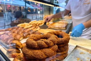 Istanbul: 10 Tastings Food Tour with a Local Host