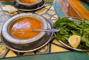 Istanbul: 2-Continent Food Tour with Ferry Ride