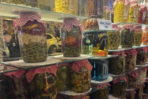 Istanbul: 2-Continent Food Tour with Ferry Ride