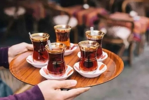 Istanbul: 2-Continent Food Tour with Ferry Ride