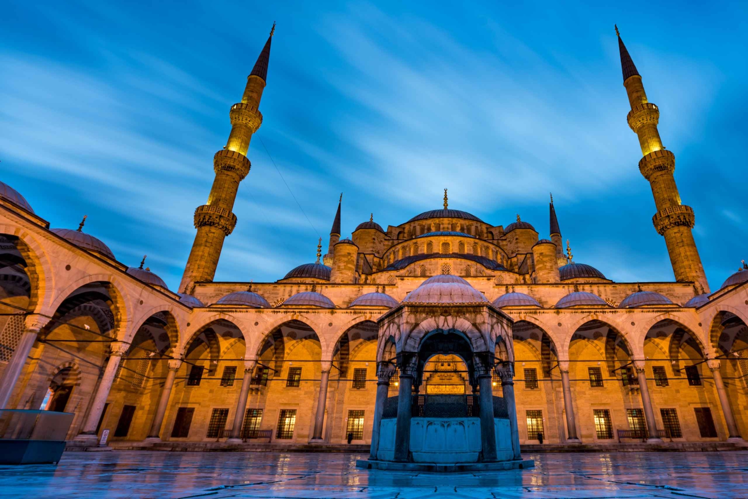 Istanbul: 4-Nights Hotel Accomodation w/Transfers and Tours