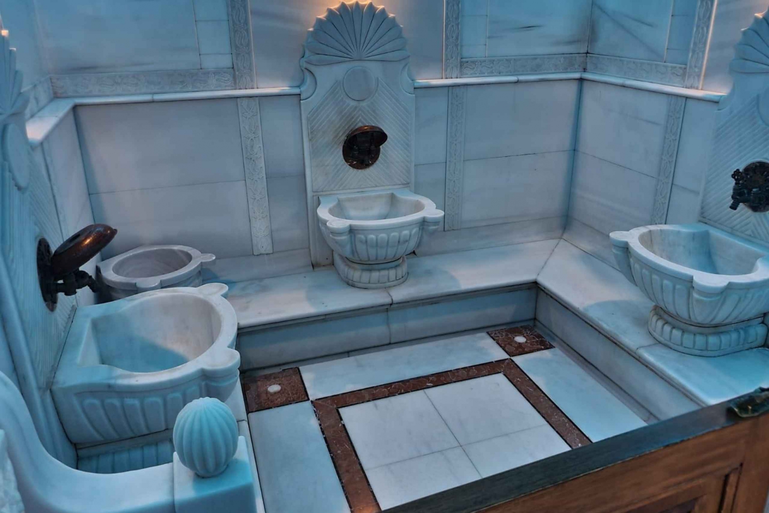 Istanbul: Acemoglu Historical Turkish Bath w/Private Options