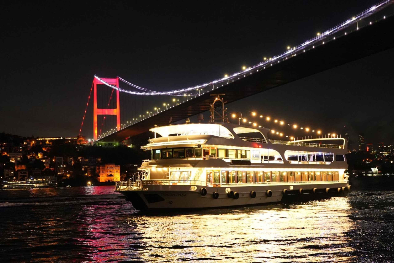 İstanbul: All-included Bosphorus Cruise Tour and Dinner