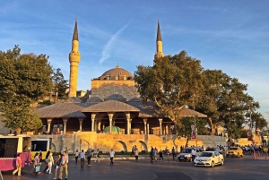 Istanbul: Asian Continent Highlights Walking Tour