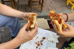 Istanbul: Private Food and City Tour with a Local Host