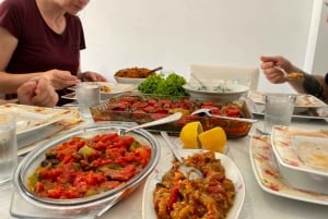 Istanbul Authentic Turkish Family Dinner with Eastern Family