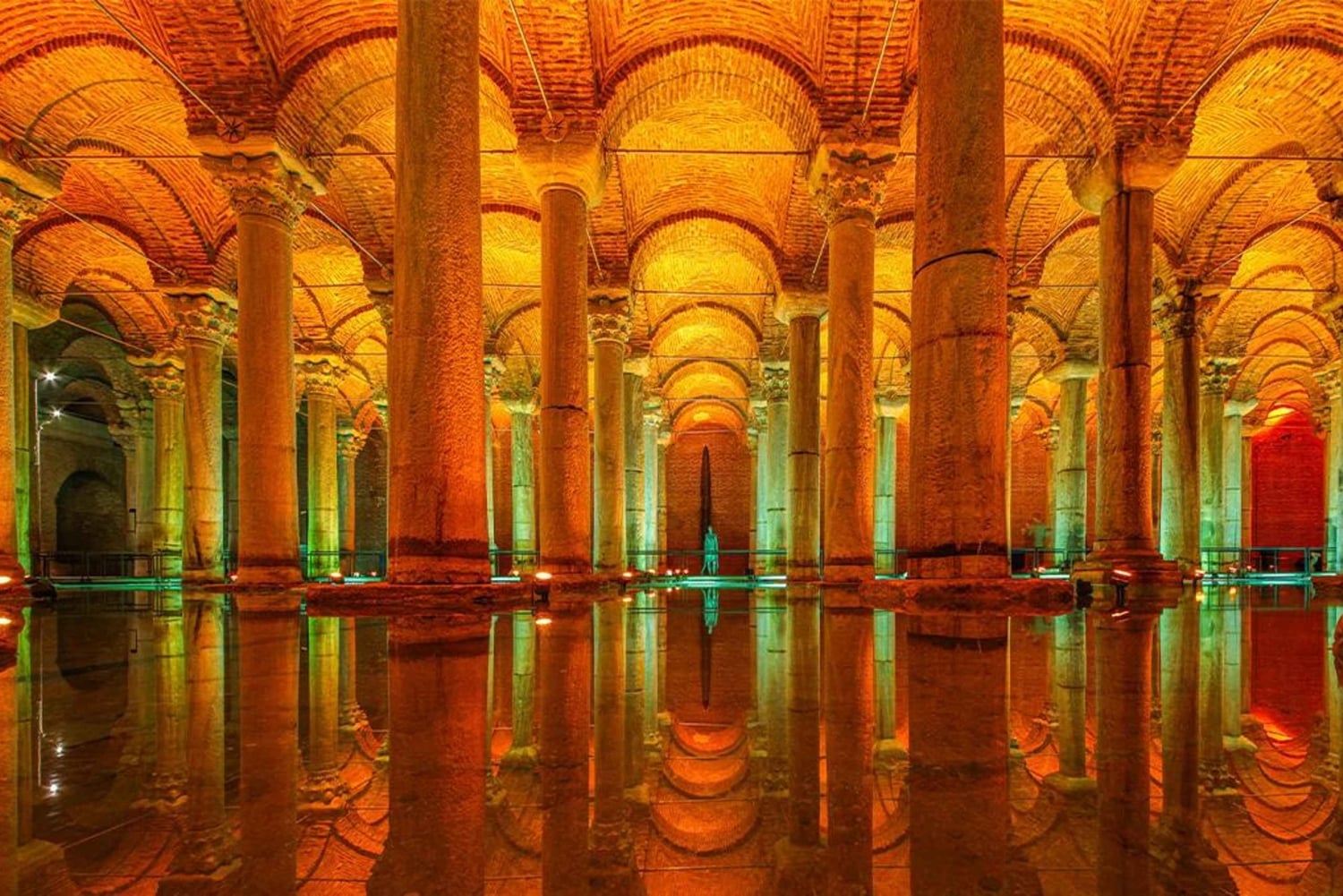 Istanbul: Basilica Cistern Night Shift Entry and Audio Guide