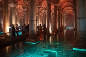 Istanbul: Basilica Cistern Walking Tour with Entry Ticket