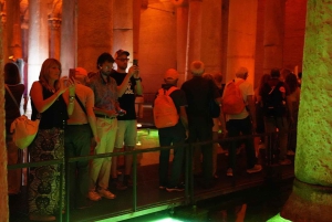 Istanbul: Basilica, Hagia Sophia, Blue Mosque Tour & Cruise