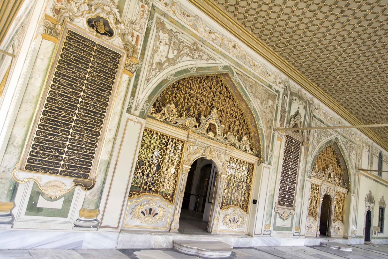 Istanbul: Best City Highlights Guided Tour with Tukish Lunch