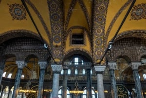 Istanbul: Blue Mosque & Hagia Sophia Guided Tour w/ Tickets