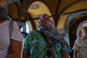 Istanbul: Blue Mosque & Hagia Sophia Guided Tour w/ Tickets