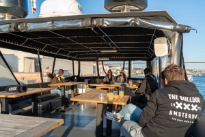 Istanbul: Bosphorus Sunset or Night Yacht Cruise & Transfers