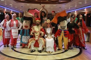 Istanbul: Bosphorus Dinner Cruise Incl. Drinks with Transfer