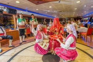 Istanbul: Bosphorus Dinner Cruise Incl. Drinks with Transfer