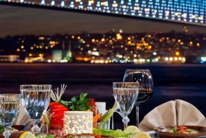 Istanbul: Bosphorus Dinner Cruise Incl. Drinks with Transfer