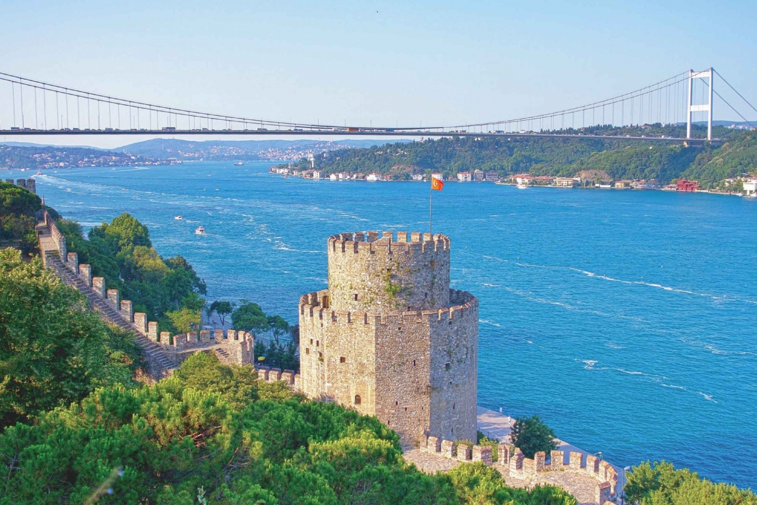 Istanbul: Guided Bosphorus Cruise & Golden Horn Bus Tour