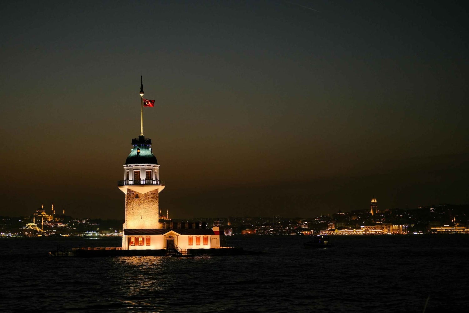 Istanbul: Bosphorus Cruise By Night
