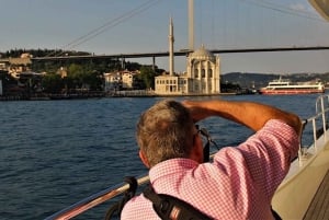 Istanbul: Bosphorus Cruise on A Private Luxury Yacht