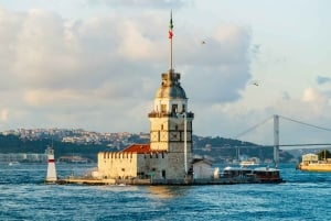 Istanbul: Bosphorus Cruise w/Audio Guide and Sunset Option