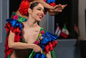 Istanbul: Bosphorus Cruise with Dinner Show