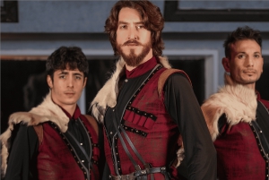 Istanbul: Bosphorus Cruise with Dinner Show