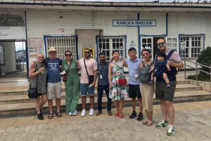 Istanbul: Bosphorus Cruise with Stopover on the Asian Side