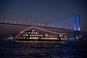 Istanbul: Bosphorus Dinner Cruise & Turkish Night Show