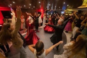 Istanbul: Bosphorus Dinner Cruise & Turkish Night Show