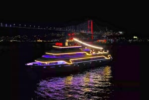 Istanbul: Bosphorus Dinner Cruise & Show with Private Table
