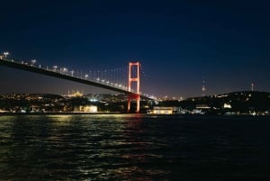 Istanbul: Bosphorus Dinner Cruise & Show with Private Table