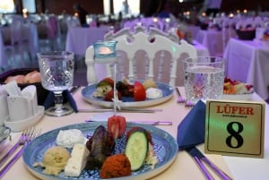 Istanbul: Bosphorus Dinner Cruise & Show with Private Table