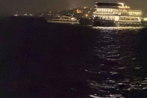 İstanbul:Bosphorus Dinner Cruise & Soft and Alcohol Drinks