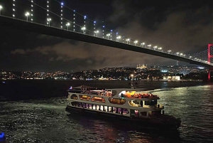 Istanbul: Bosphorus Dinner Cruise with Drinks & Turkish Show