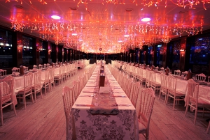 Istanbul: Bosphorus Dinner Cruise with Drinks & Turkish Show