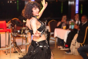 Istanbul: Bosphorus Dinner Cruise with Entertainment