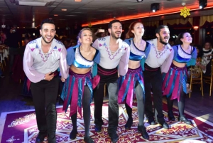 Istanbul: Bosphorus Dinner Cruise with Private Table & Show