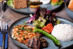 Istanbul: Bosphorus Dinner Cruise with Private Table & Show