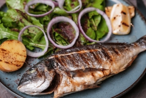 Istanbul: Bosphorus Dinner Cruise with Private Table & Show