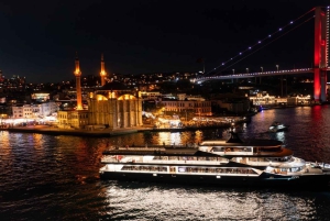 Istanbul: Bosphorus Dinner Cruise with Private Table & Show