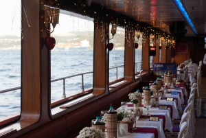 Istanbul: Bosphorus Dinner Cruise with Turkish Night Show