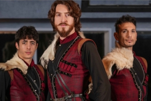 Istanbul: Bosphorus Cruise with Dinner Show