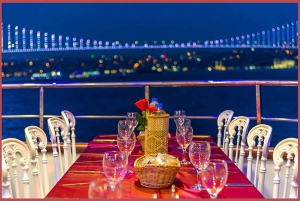 Istanbul: Bosphorus Night Dinner Cruise with Private Table