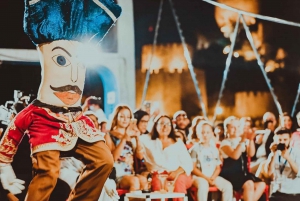 Istanbul: Bosphorus Night Dinner Cruise with Private Table