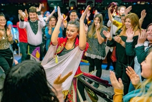 Istanbul: Bosphorus Night Dinner Cruise with Private Table