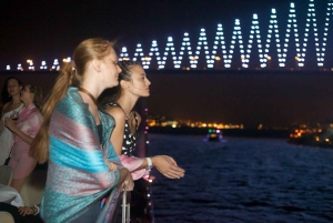 Istanbul: Bosphorus Night Dinner Cruise with Private Table