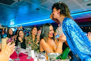 Istanbul: Bosphorus Night Dinner Cruise with Private Table